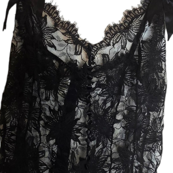 Vintage Victoria’s Secret Gold Label Black Lace Satin Bow Teddy - Picture 4 of 7